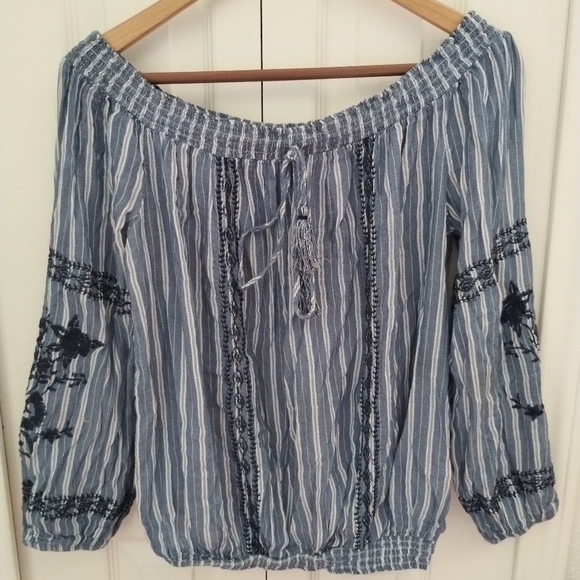 Floral, Embroidered Chambray Peasant Blouse - Picture 4 of 12